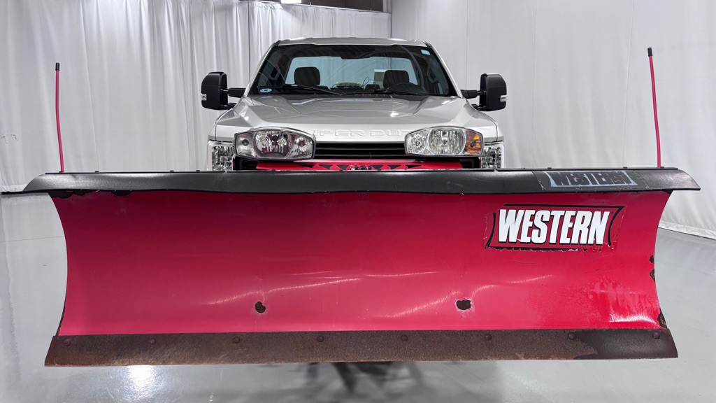 2017 Ford F-250 Image 2