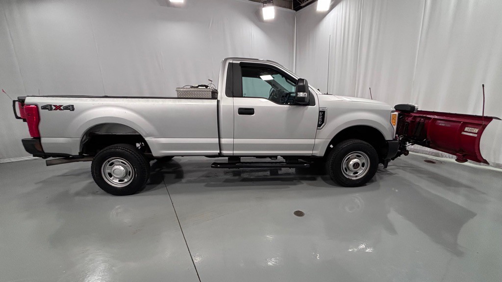 2017 Ford F-250 Image 4
