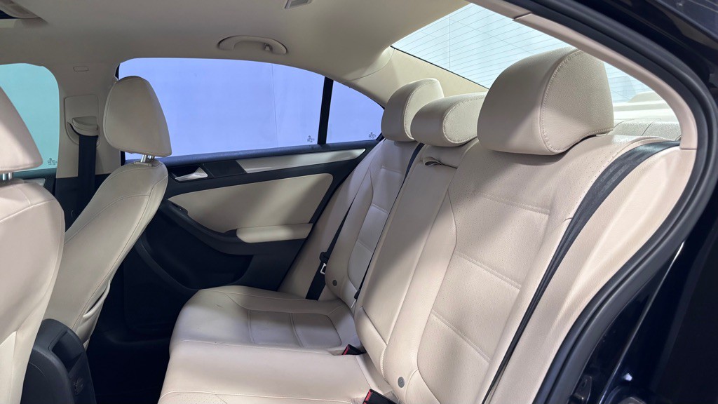2017 Volkswagen Jetta Image 12