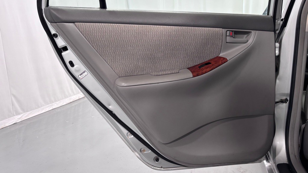 2007 Toyota Corolla Image 23