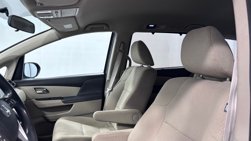 2014 Honda Odyssey Image 12