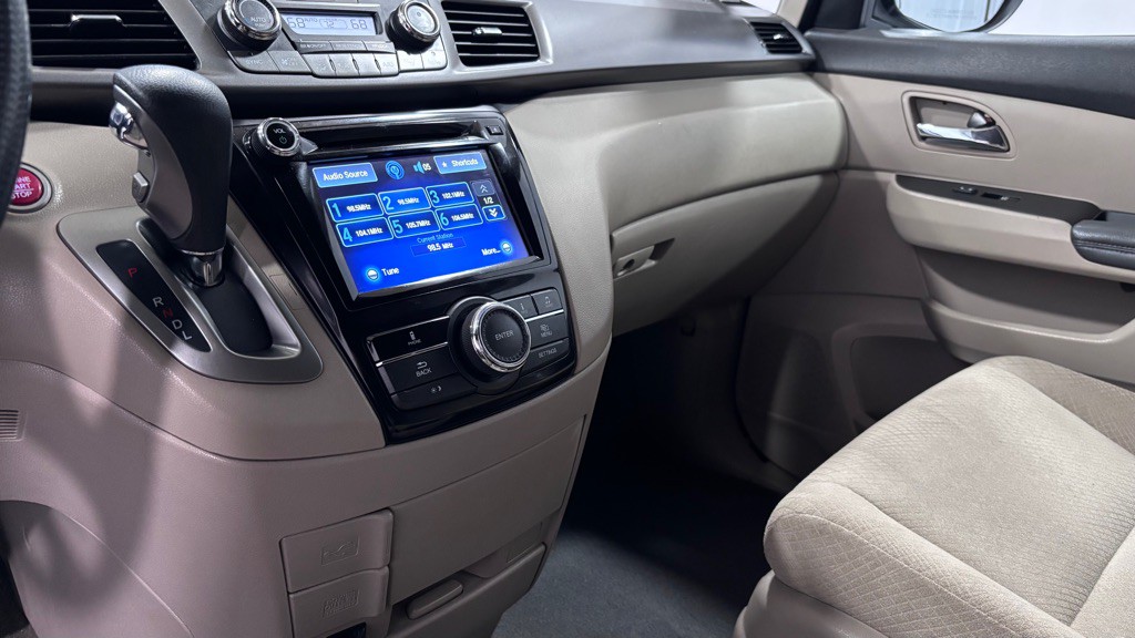 2014 Honda Odyssey Image 15