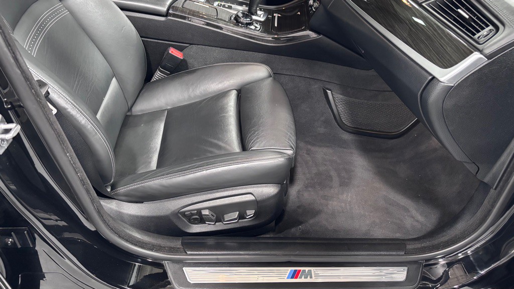 2016 BMW 5 Series Image 18