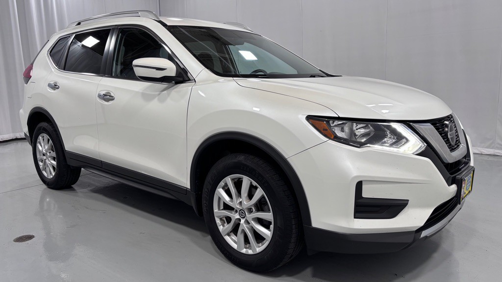 2018 Nissan Rogue Image 3