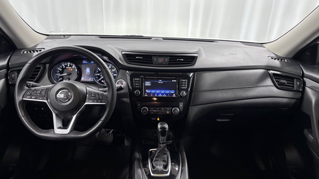 2018 Nissan Rogue Image 10