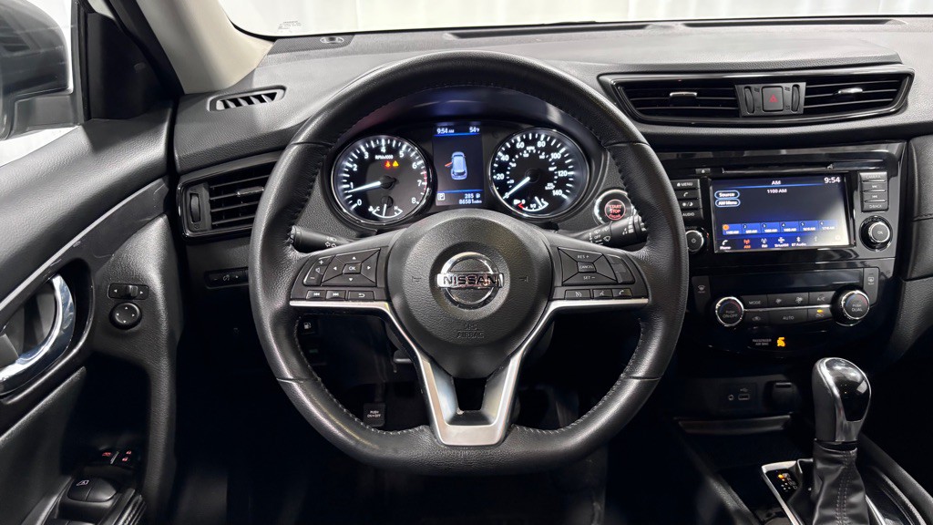 2018 Nissan Rogue Image 13