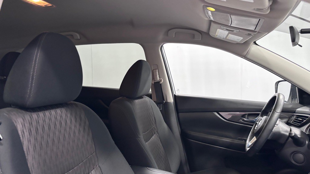 2018 Nissan Rogue Image 19