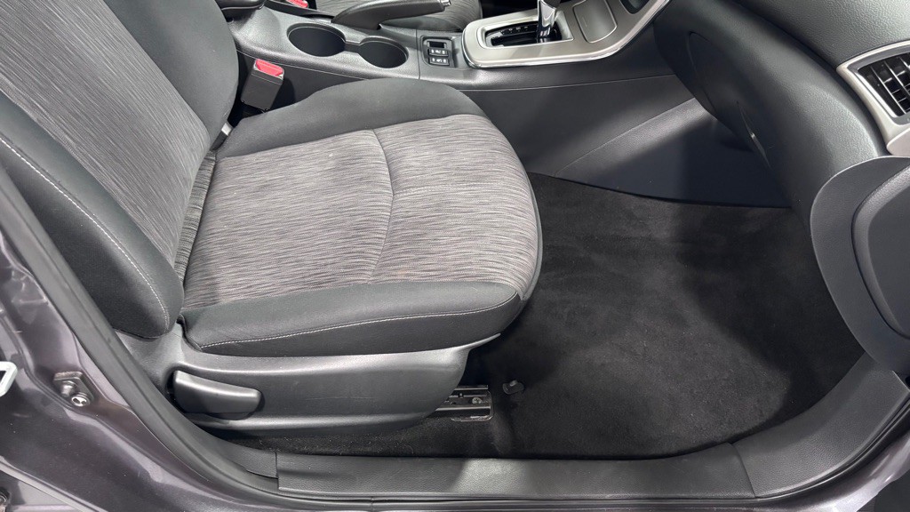 2015 Nissan Sentra Image 18