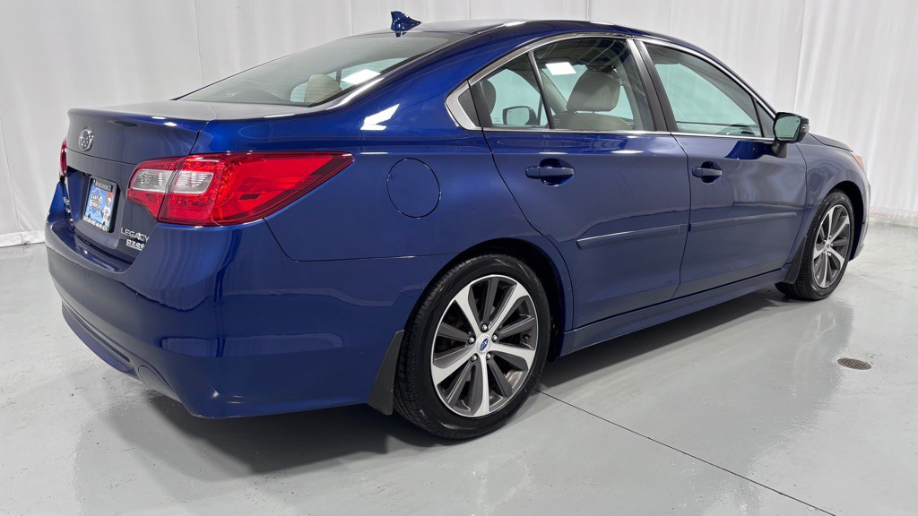 2017 Subaru Legacy Image 5