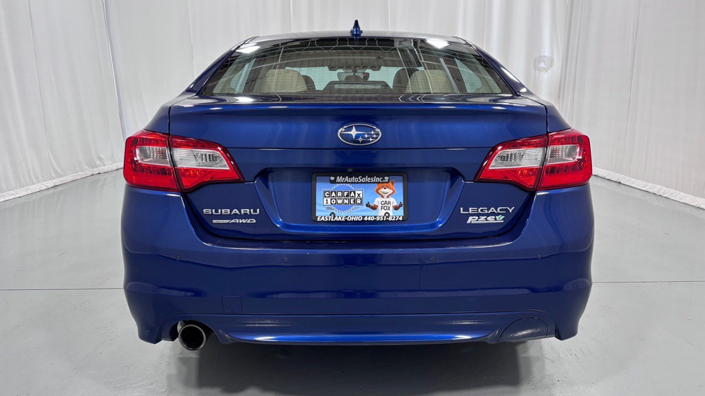 2017 Subaru Legacy Image 6
