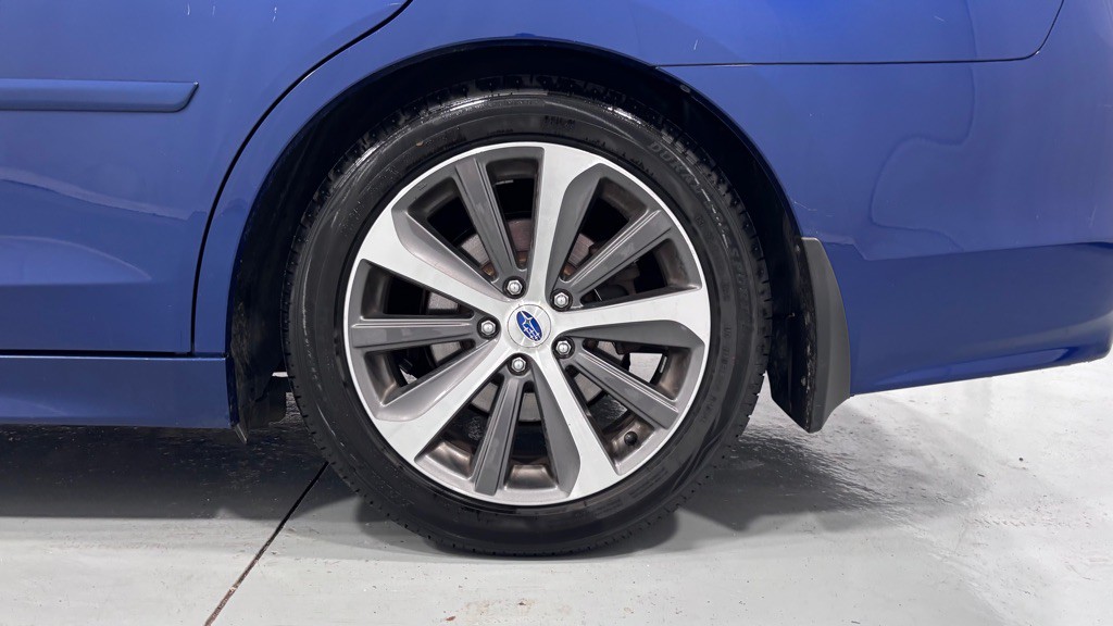 2017 Subaru Legacy Image 31