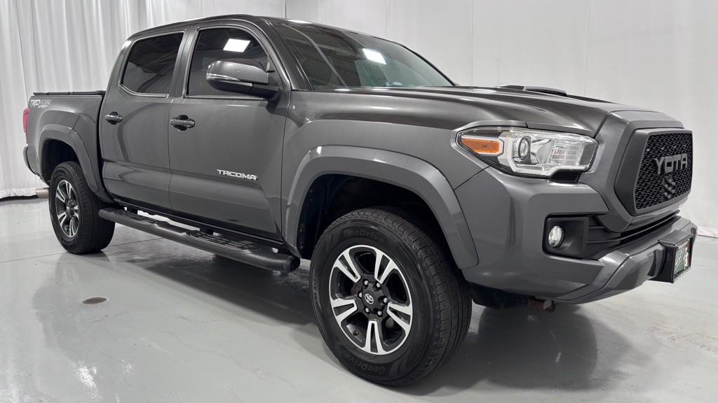 2016 Toyota Tacoma Image 3