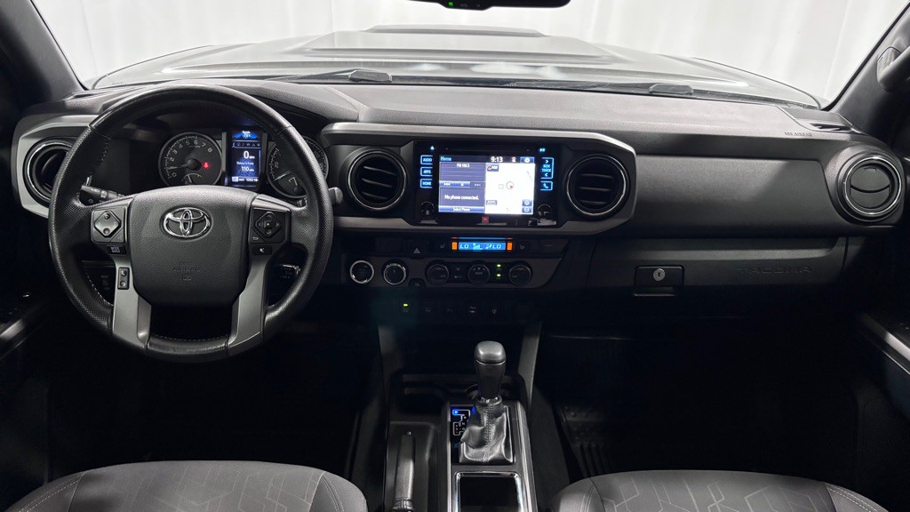 2016 Toyota Tacoma Image 10