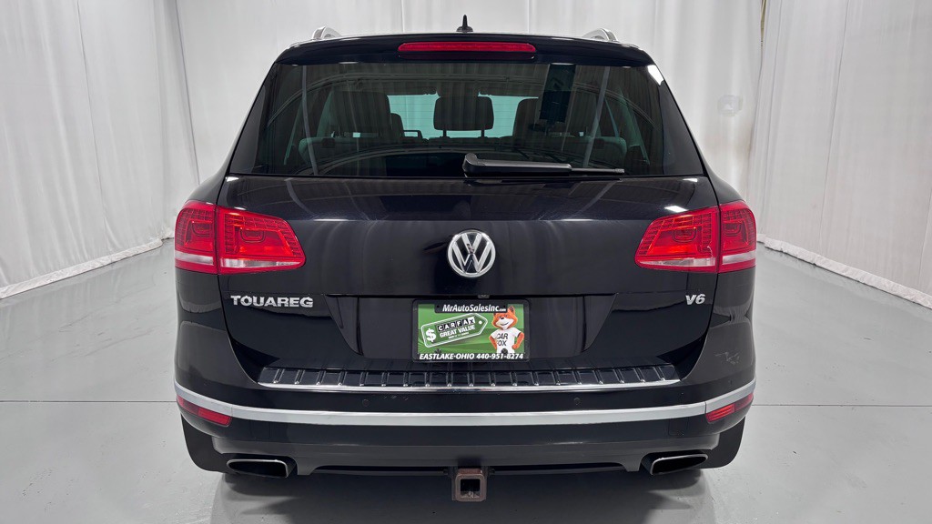2016 Volkswagen Touareg Image 6