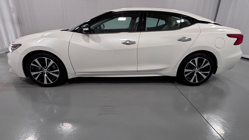 2018 Nissan Maxima Image 8