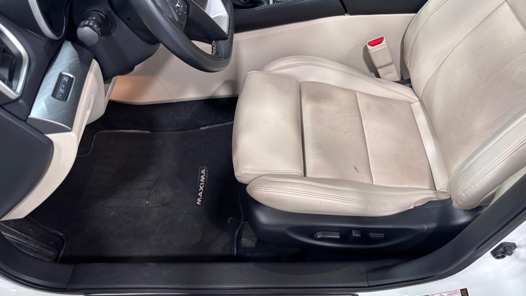 2018 Nissan Maxima Image 11
