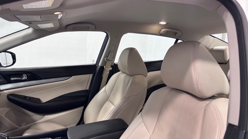 2018 Nissan Maxima Image 12