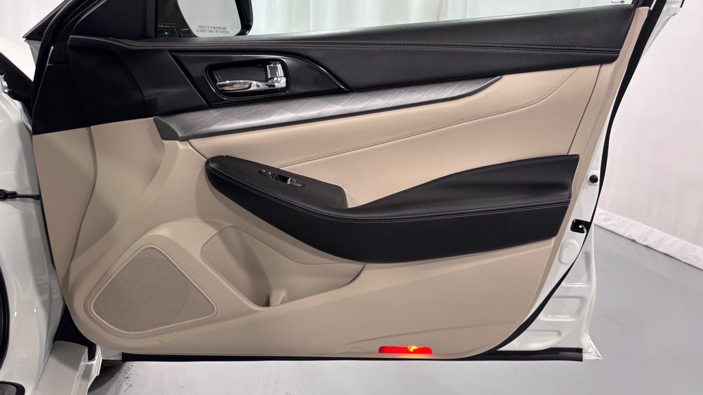 2018 Nissan Maxima Image 20