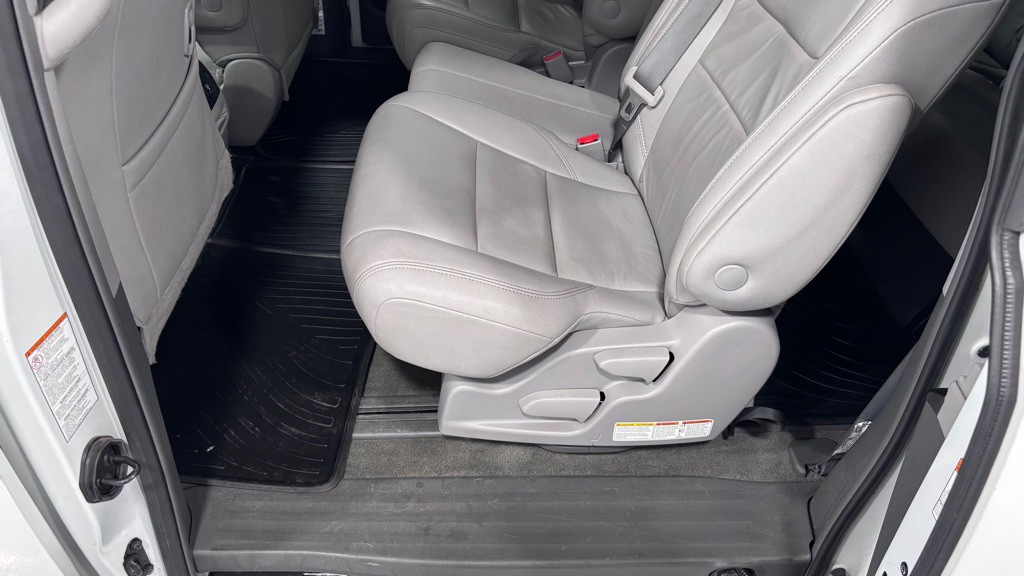 2018 Toyota Sienna Image 21