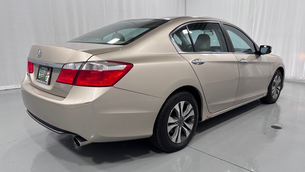 2015 Honda Accord Image 4