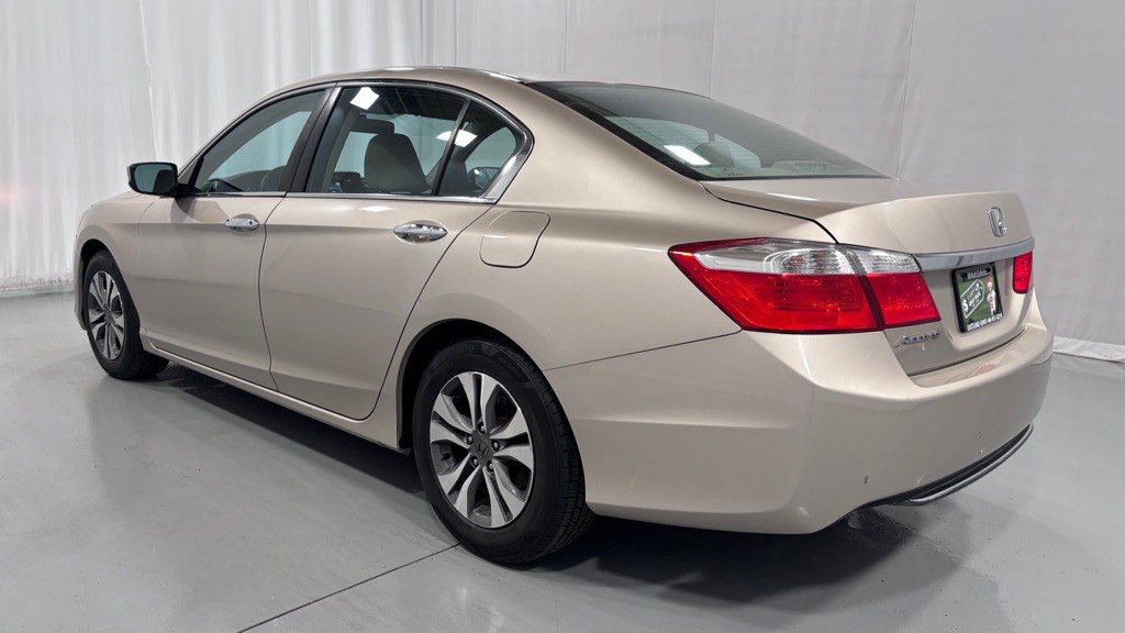 2015 Honda Accord Image 8