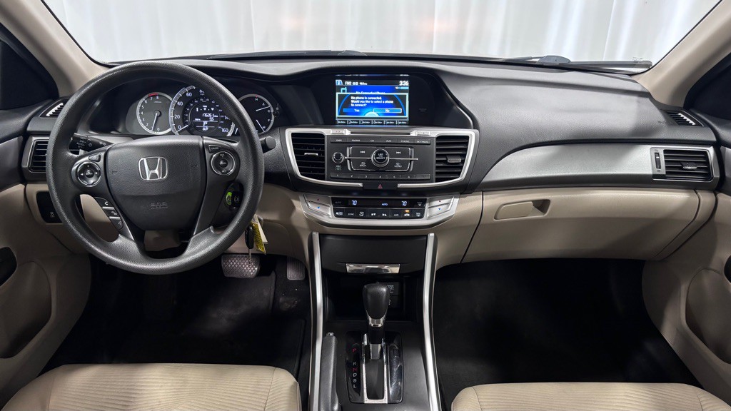 2015 Honda Accord Image 17