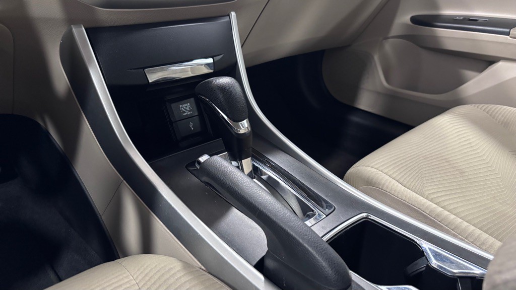 2015 Honda Accord Image 21