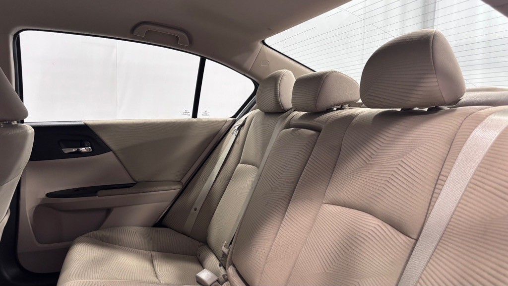 2015 Honda Accord Image 28