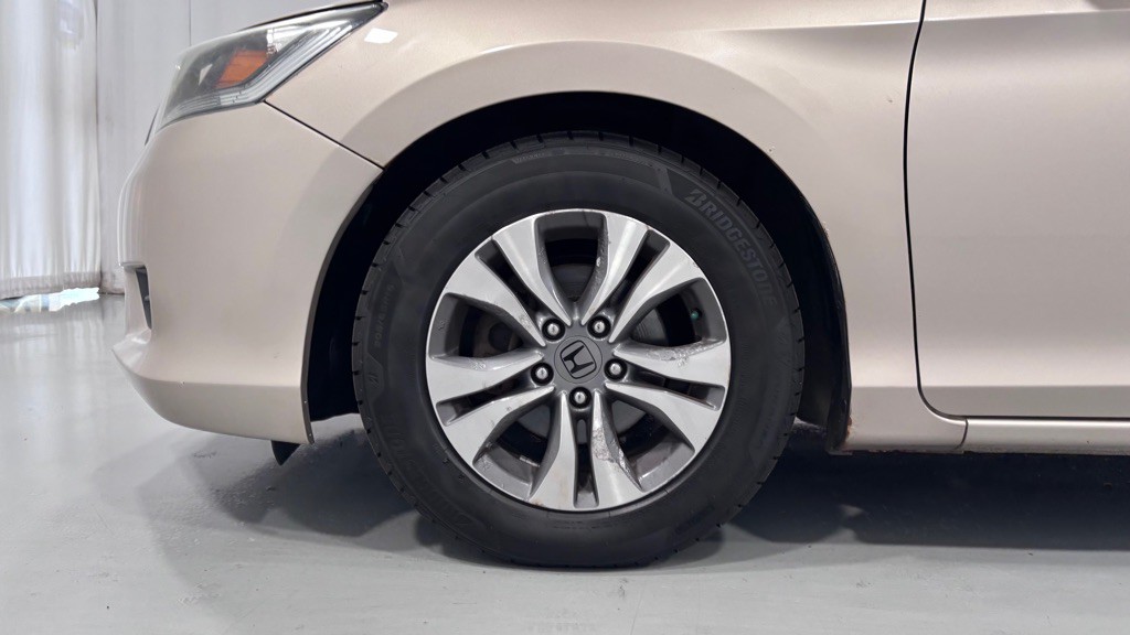 2015 Honda Accord Image 36