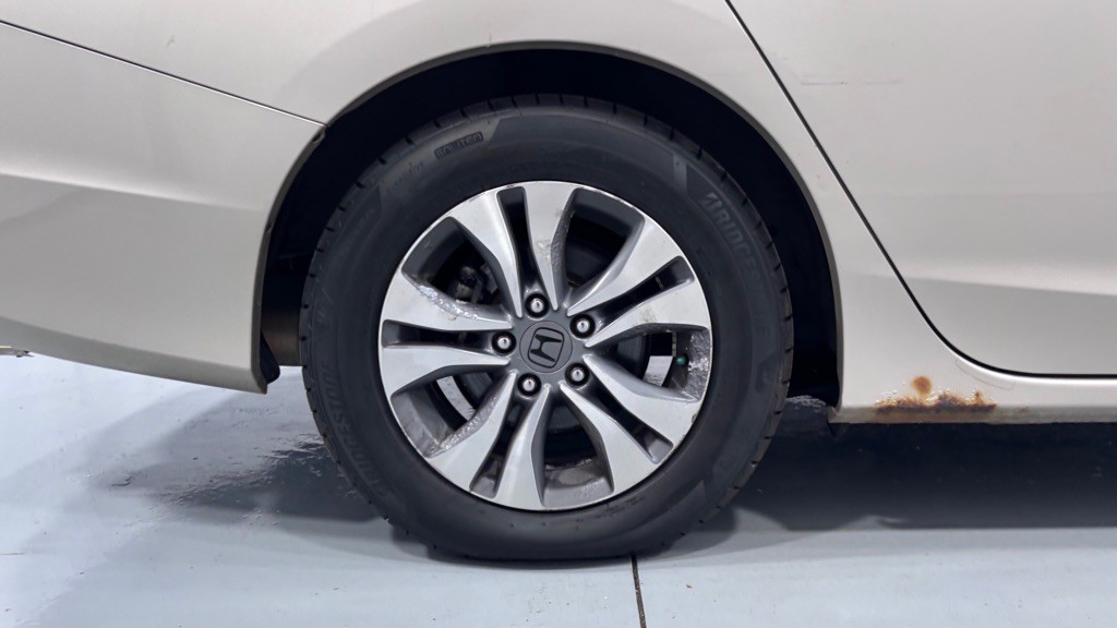 2015 Honda Accord Image 39