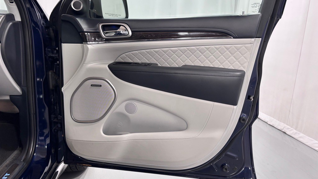2017 Jeep Grand Cherokee Image 20