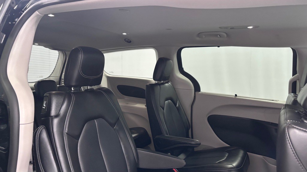 2024 Chrysler Pacifica Image 26