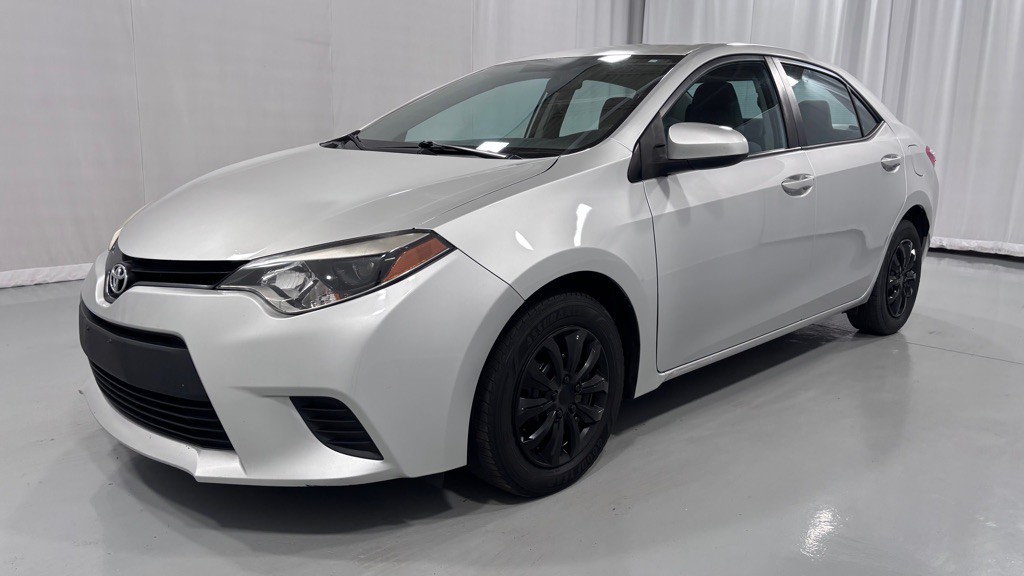 2015 Toyota Corolla Image 1