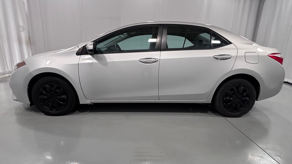 2015 Toyota Corolla Image 8
