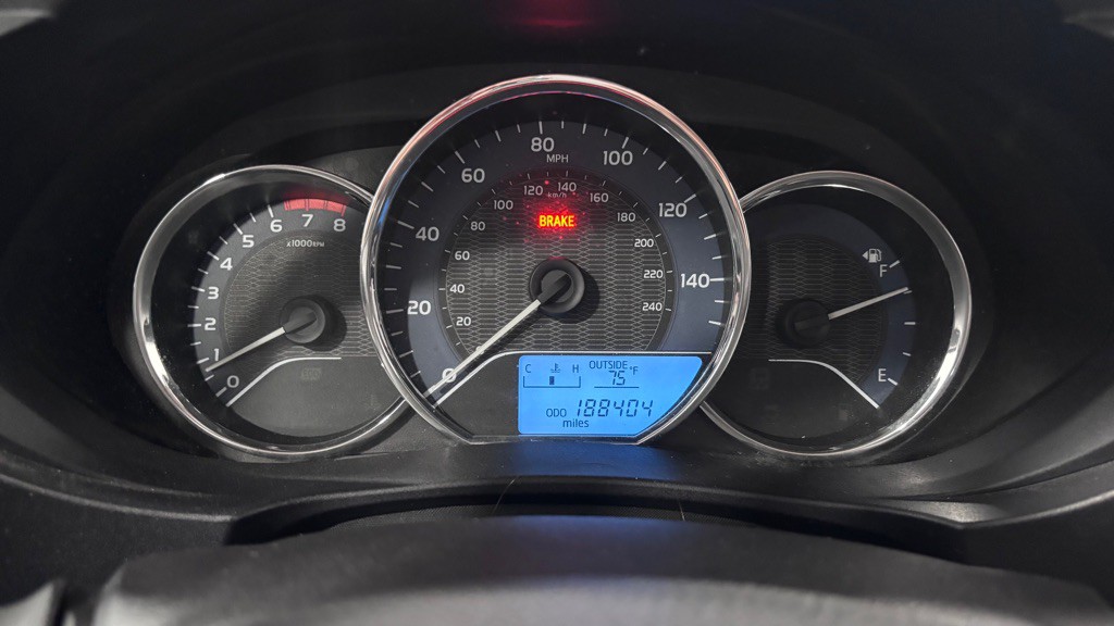 2015 Toyota Corolla Image 12