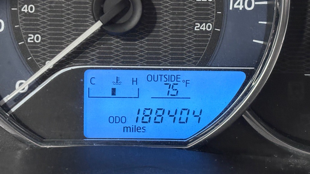 2015 Toyota Corolla Image 13