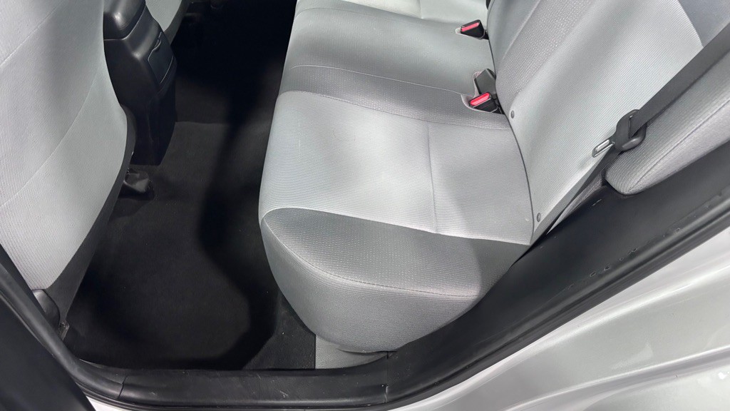 2015 Toyota Corolla Image 20
