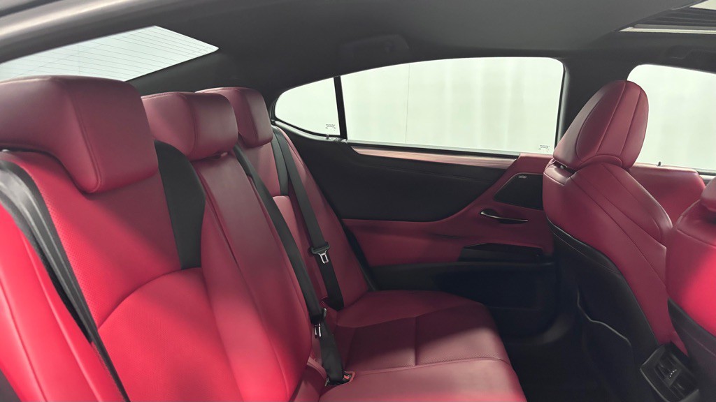 2020 Lexus ES 350 Image 26