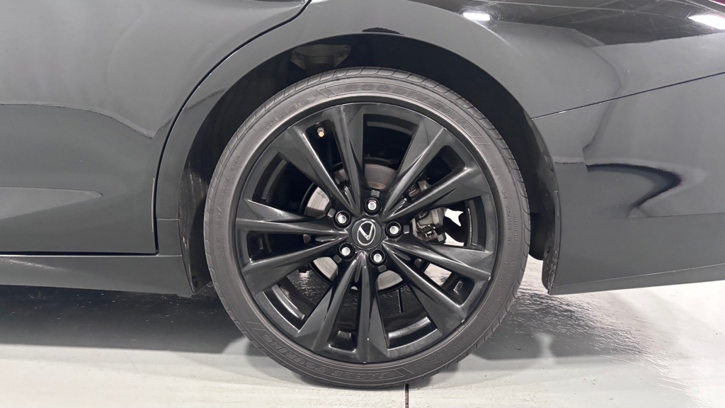 2020 Lexus ES 350 Image 32