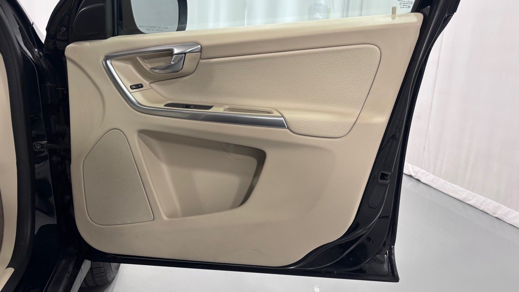 2012 Volvo XC60 Image 21