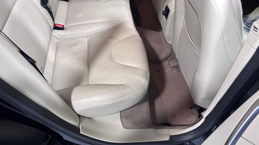 2012 Volvo XC60 Image 25