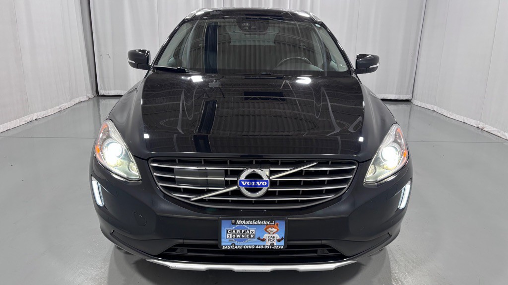 2015 Volvo XC60 Image 2