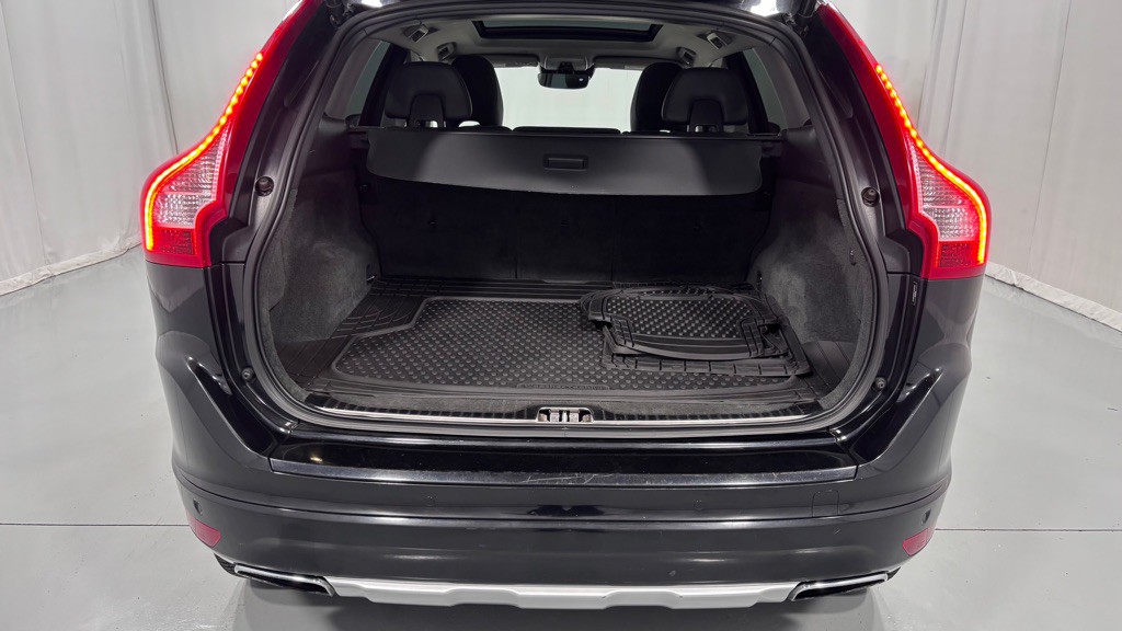 2015 Volvo XC60 Image 29