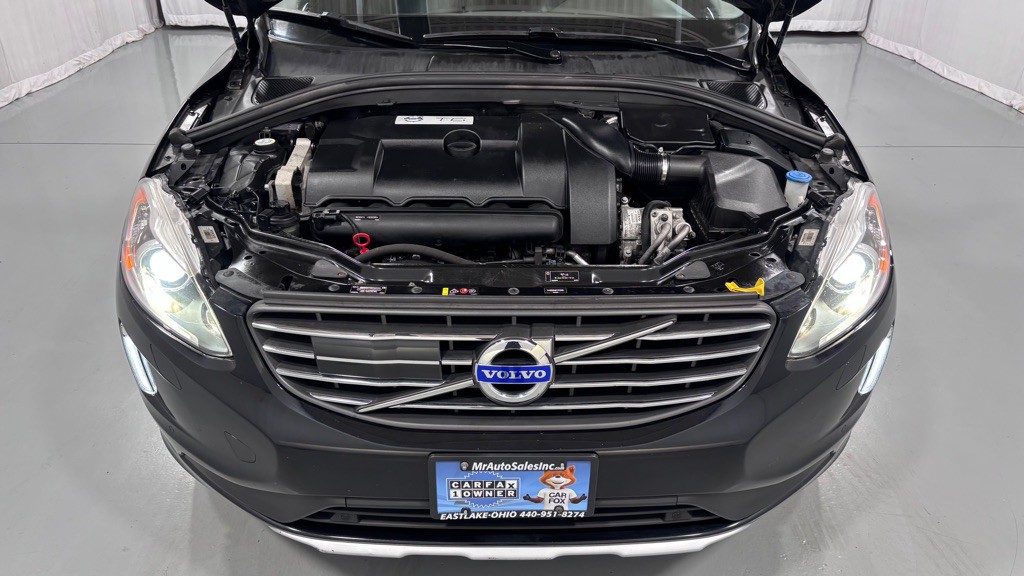 2015 Volvo XC60 Image 30