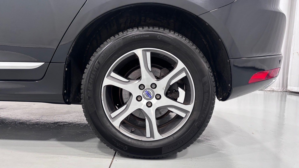 2015 Volvo XC60 Image 32
