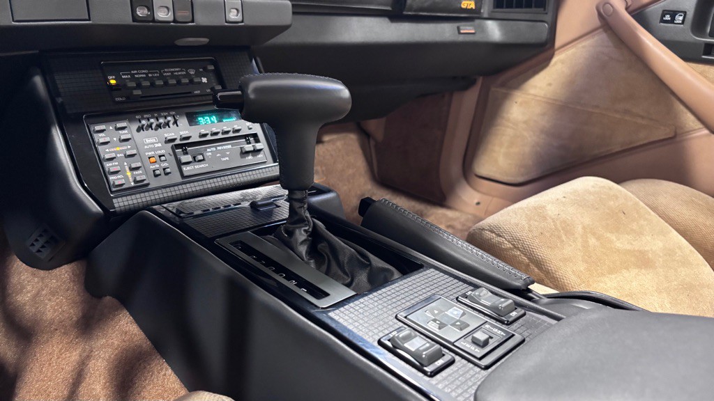 1987 Pontiac Firebird Image 16