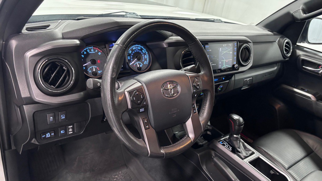 2020 Toyota Tacoma Image 9