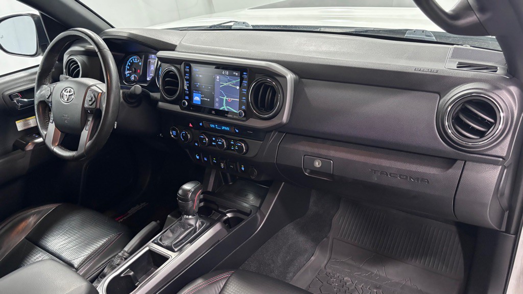 2020 Toyota Tacoma Image 18
