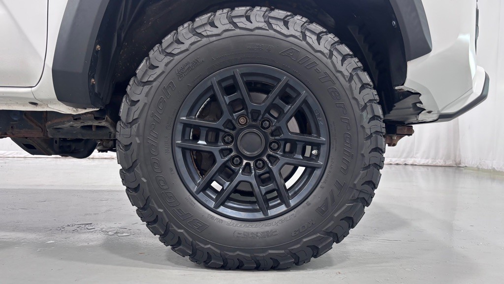 2020 Toyota Tacoma Image 33