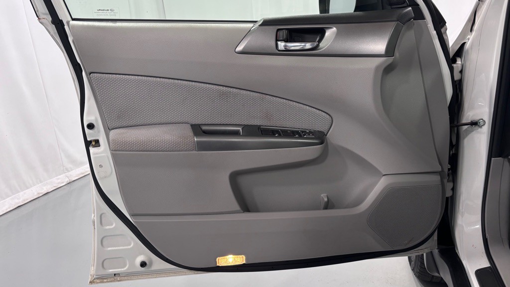 2013 Subaru Forester Image 17